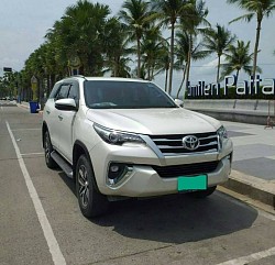 GrabCar SUV fortuner