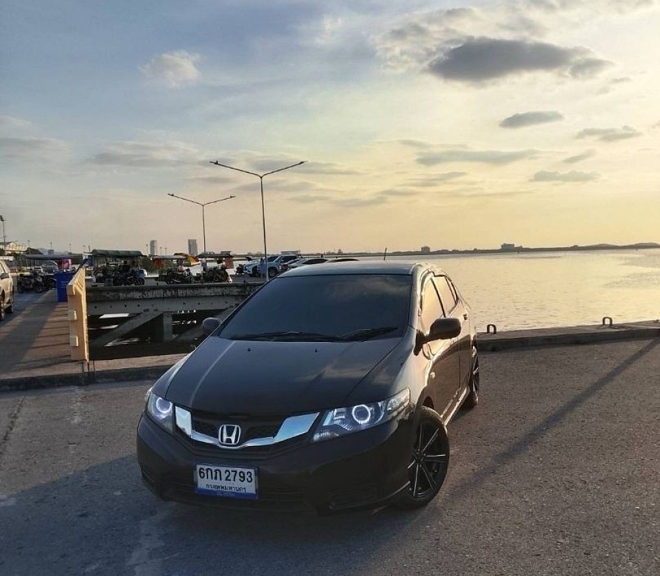 บริการรถเหมา รถเช่าพร้อมคนขับ